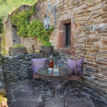 Chambre D'Hotes Au Chateau De Belcastel Esterno foto