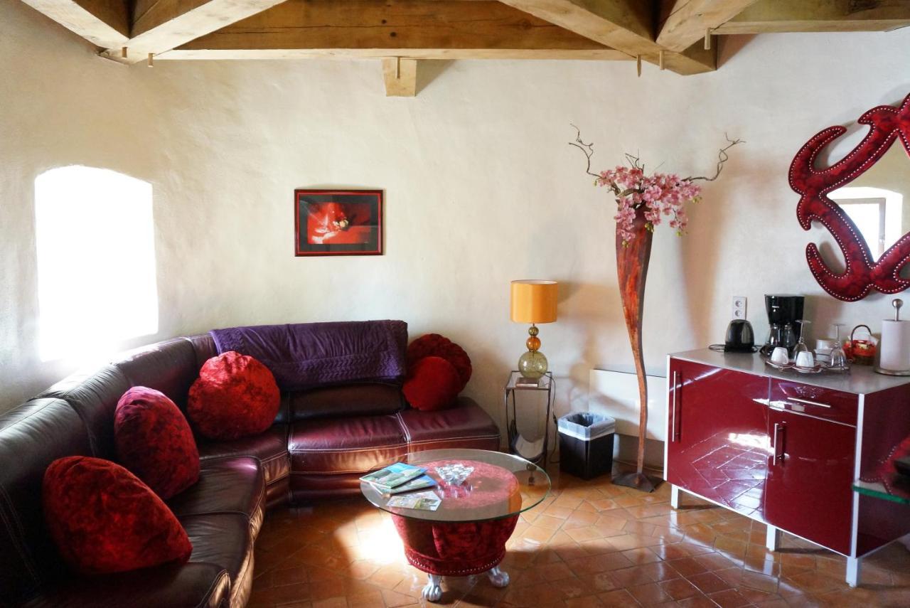 Chambre D'Hotes Au Chateau De Belcastel Esterno foto