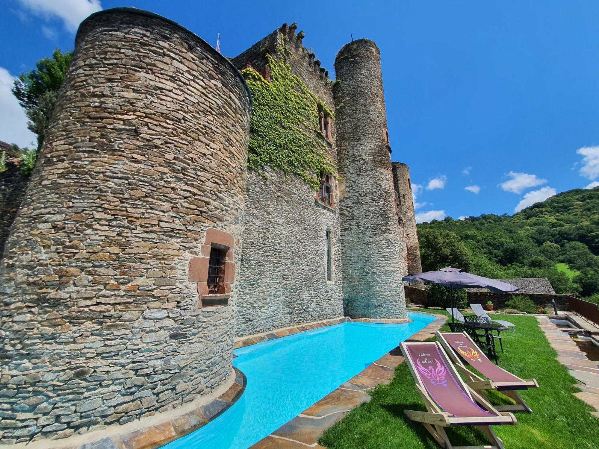 Chambre D'Hotes Au Chateau De Belcastel Esterno foto